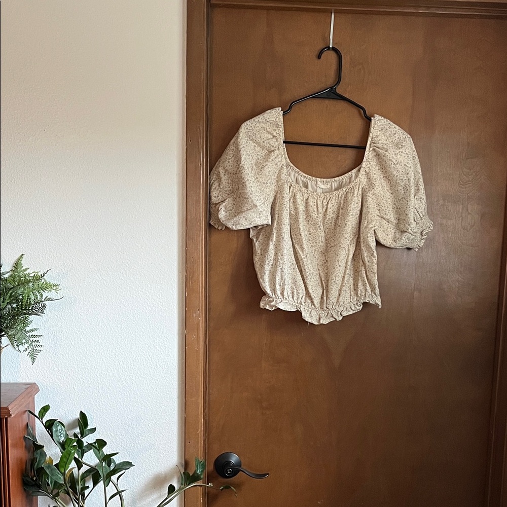 Little Cottonwood Cream Puff Sleeve Blouse